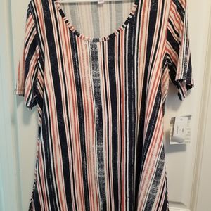 Lularoe tunic